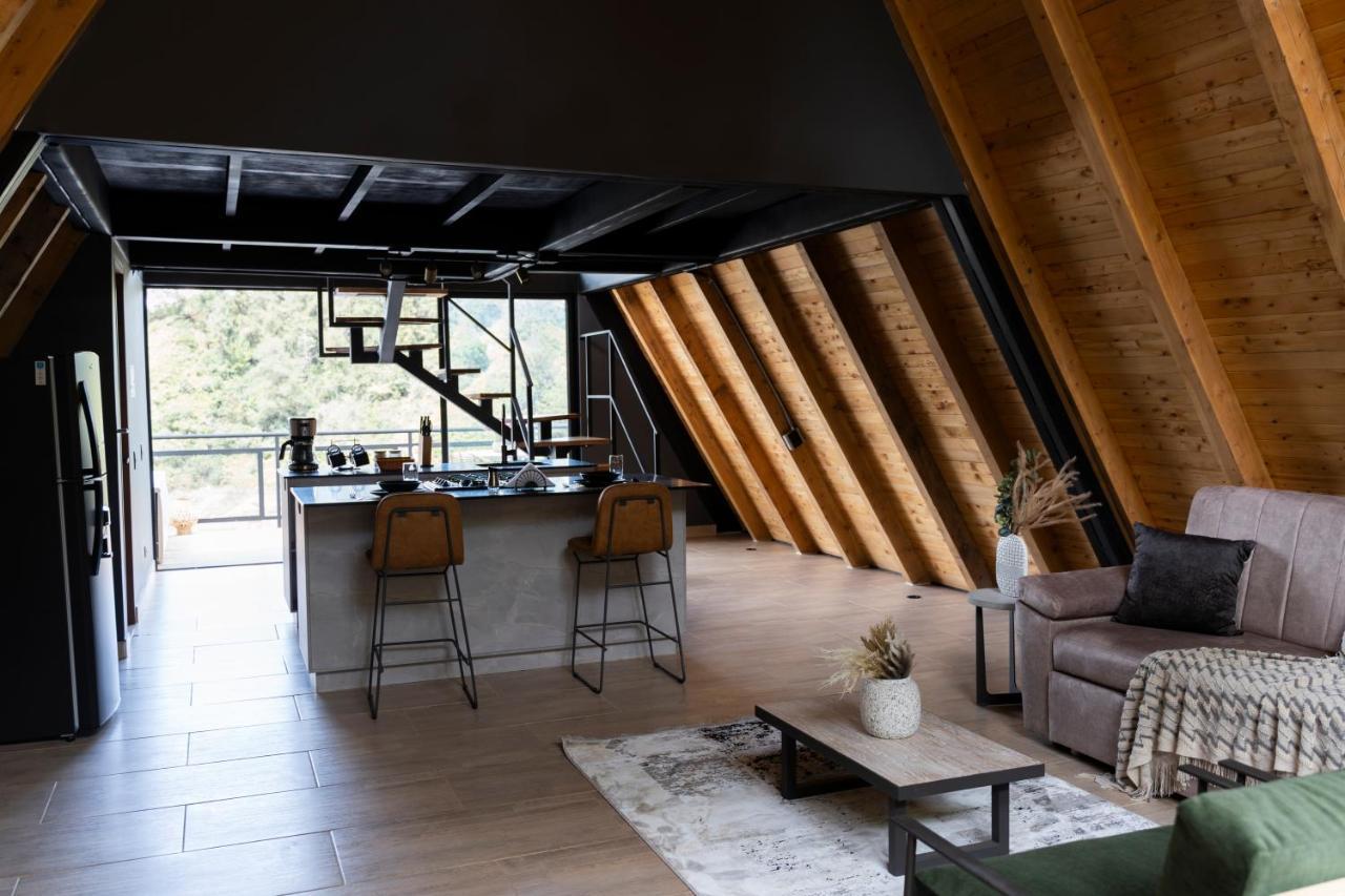 Gretel Chalets Suizo Guatapé Exteriör bild
