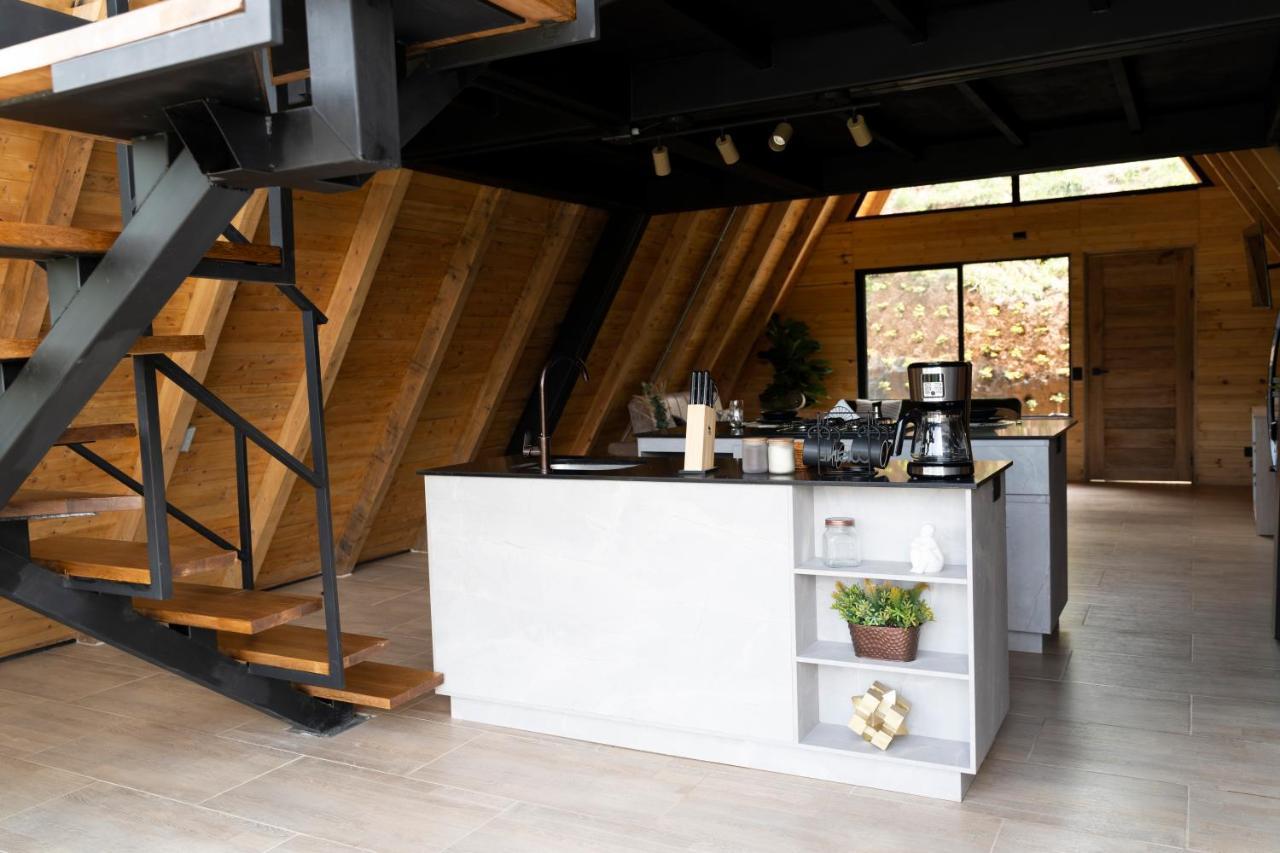 Gretel Chalets Suizo Guatapé Exteriör bild